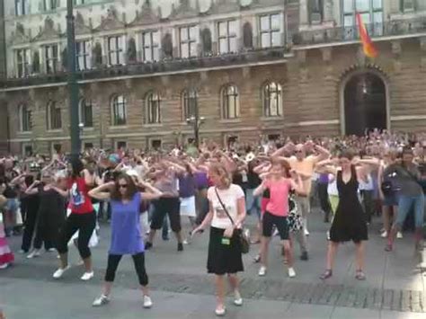  Der Jackson Wang-Flashmob in Hamburg: Ein spontanes Tribut an den K-Pop-Giganten